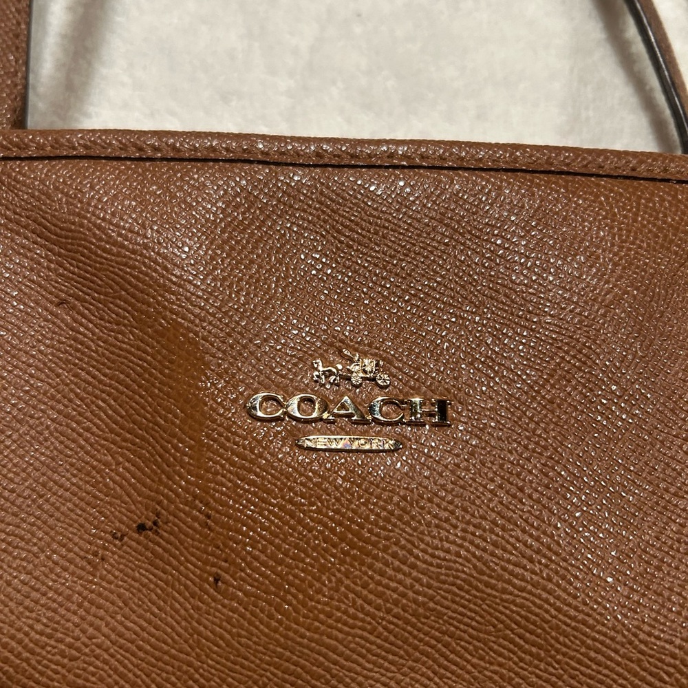 Coach Brown Leather Shoulder Bag with Saffiano Texture